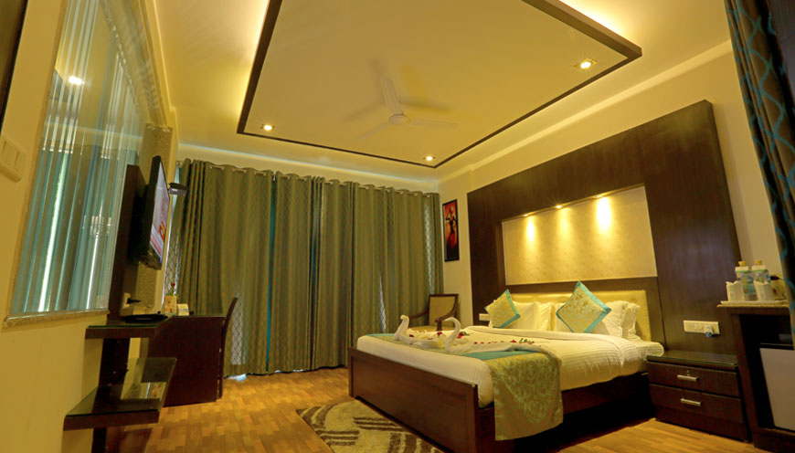 images/subcate/400_executive-suite-room.jpg